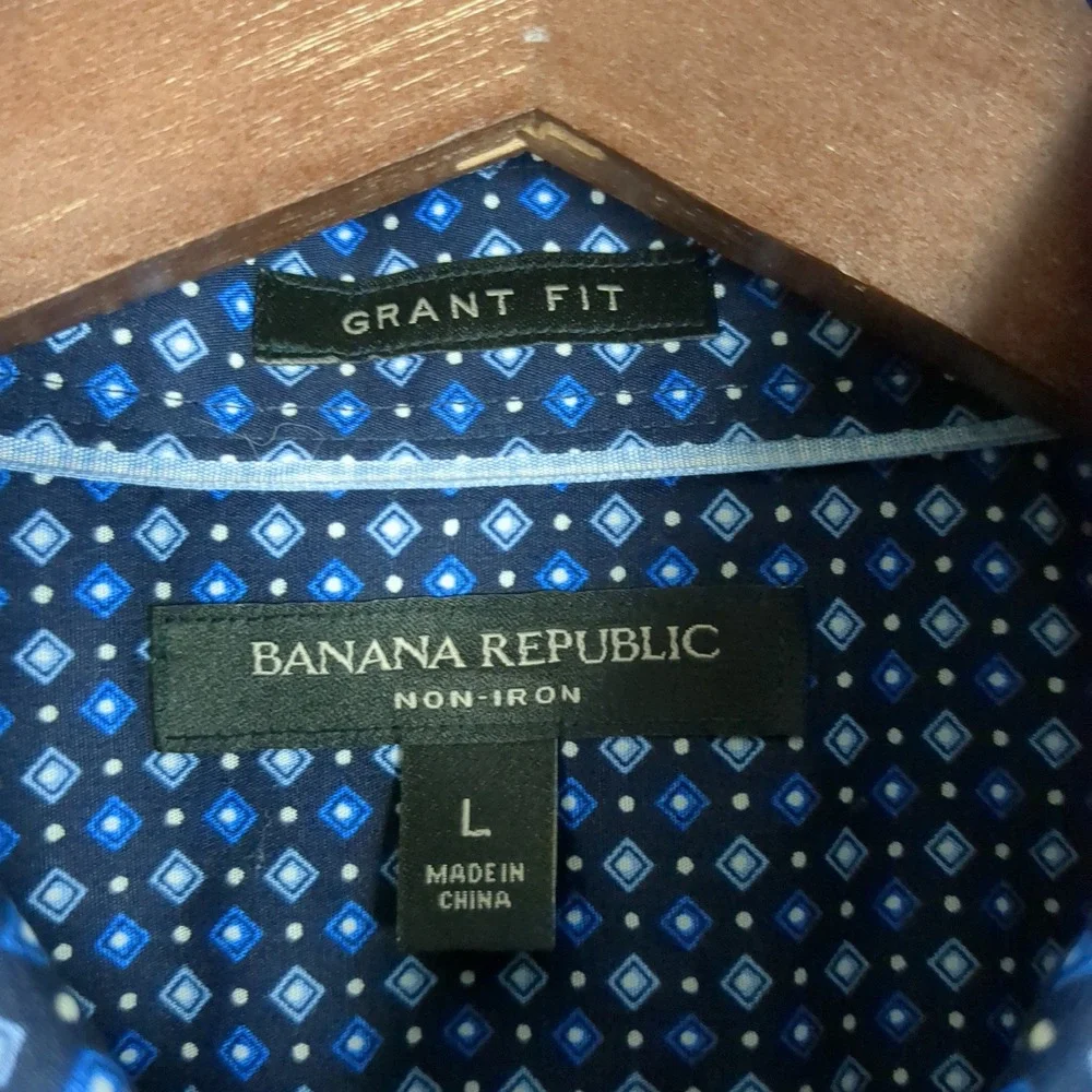 Banana Republic Grant Fit Non-Iron Mens Large Blue Geometric Dress Shirt L